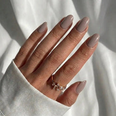 Bare Minimum Oval - Press On Nails Nail Pop Studio