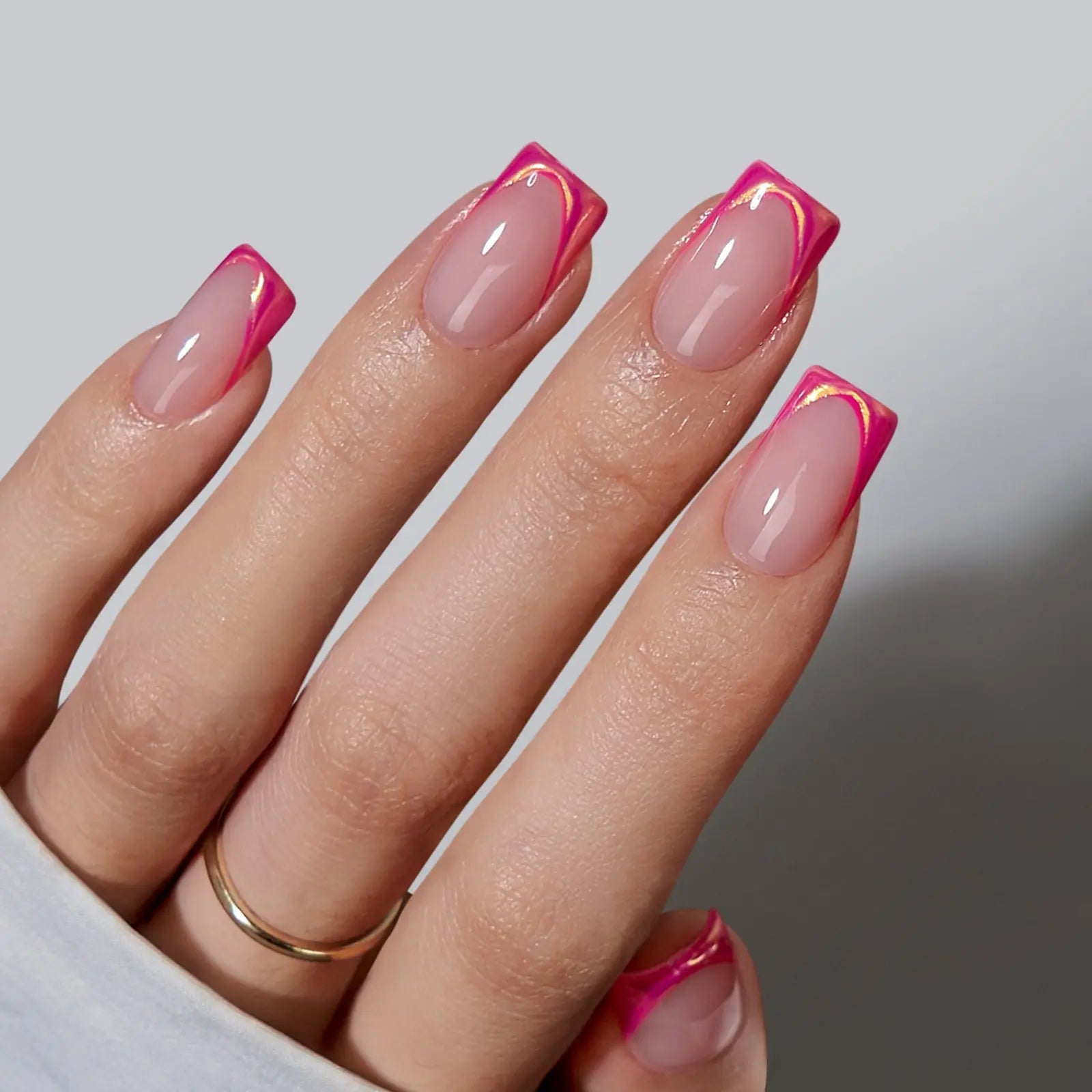 Metallic Petal Square Nails - Press On Nails Nail Pop Studio