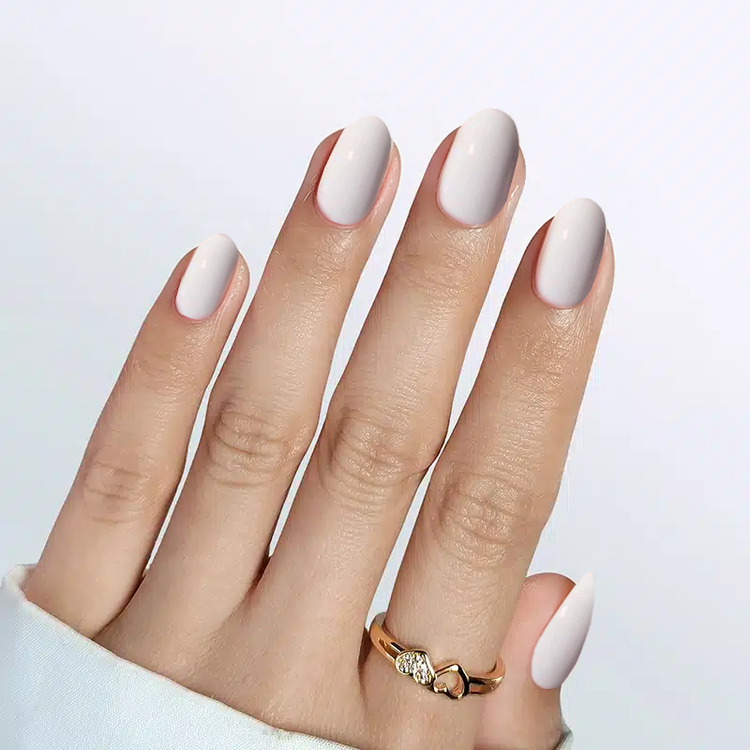 Pure White Oval Nails - Press On Nails