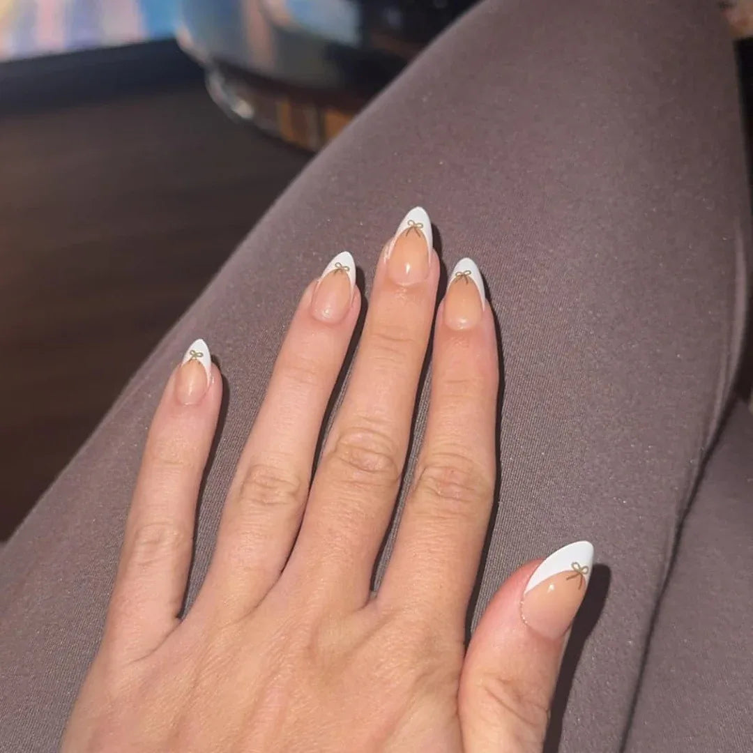 Dinner Star Almond Nails - Press On Nails - Nail Pop Studio